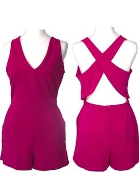 Shorts Romper Hot Pink Raspberry Fuchsia crisscross back & pockets Women’s Sz M